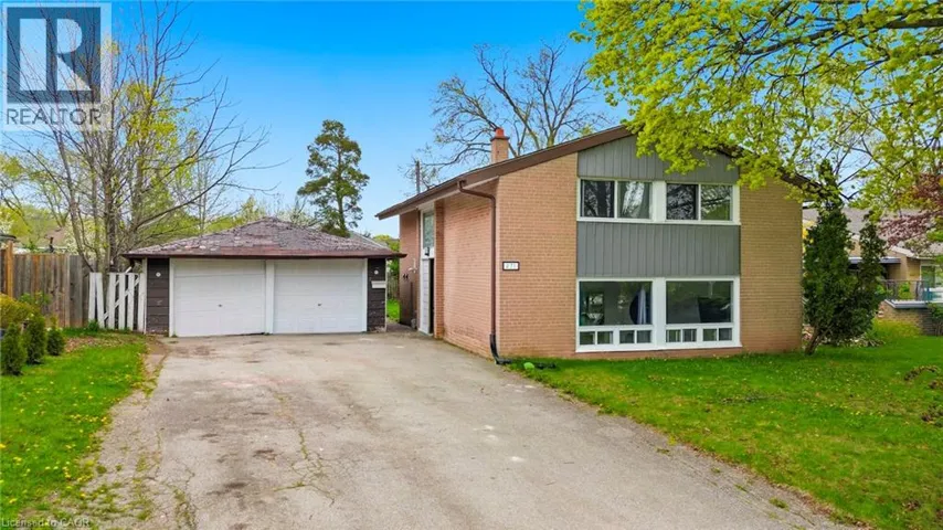 471 SEABOURNE Drive, Oakville, Ontario L6L4E9