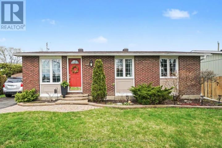 1497 BLACKHEATH STREET, Ottawa, Ontario K1E1K6