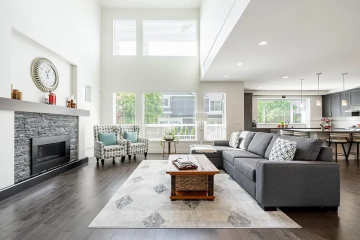 16716 18 AVENUE, Surrey, British Columbia V3Z0T3