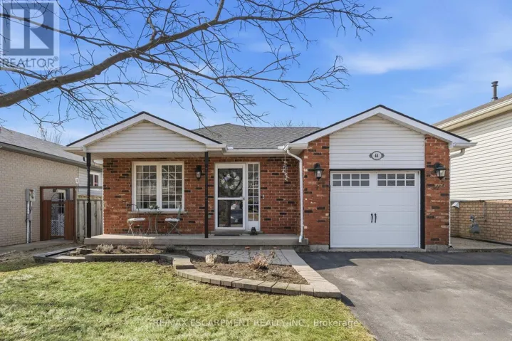 44 MARION STREET, Hamilton (Mount Hope), Ontario L0R1W0