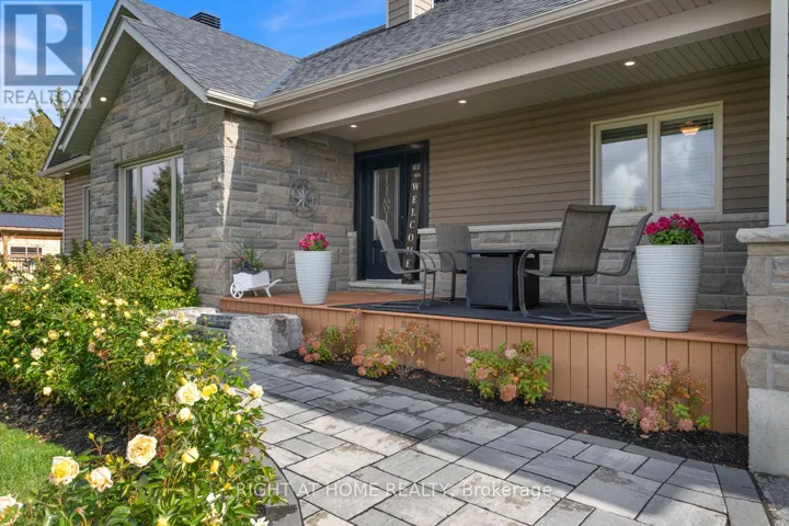 71 WAKEFORD ROAD, Kawartha Lakes (Mariposa), Ontario K0M2C0