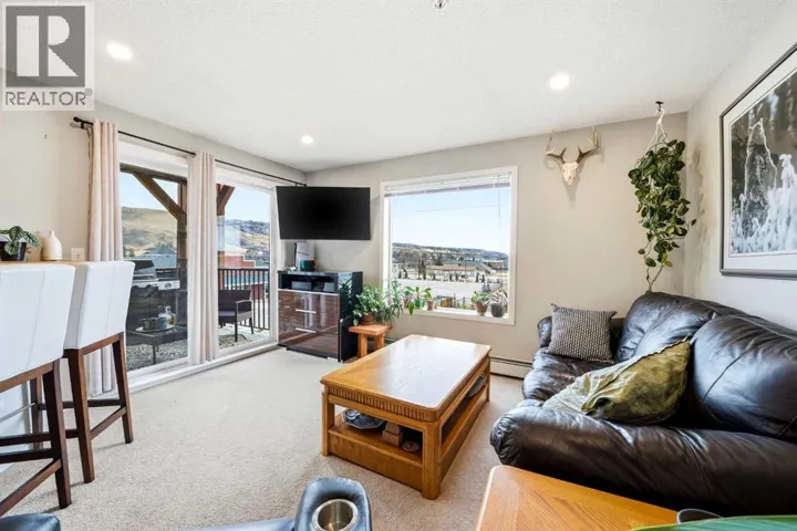 2324, 505 Railway Street, Cochrane, Alberta T4C2K9