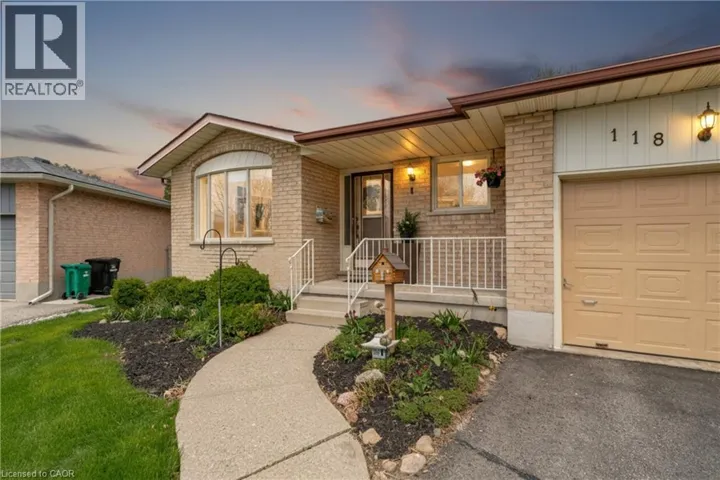 118 DEERBERRY Place, Waterloo, Ontario N2V1G2