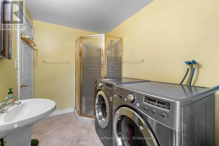 780