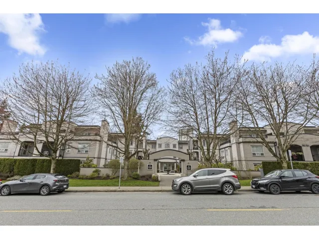 205 1533 BEST STREET, White Rock, British Columbia V4B4E9