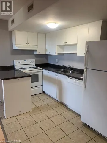 81 DUNDAS Street Unit# 7, Dundas, Ontario L9H7T5