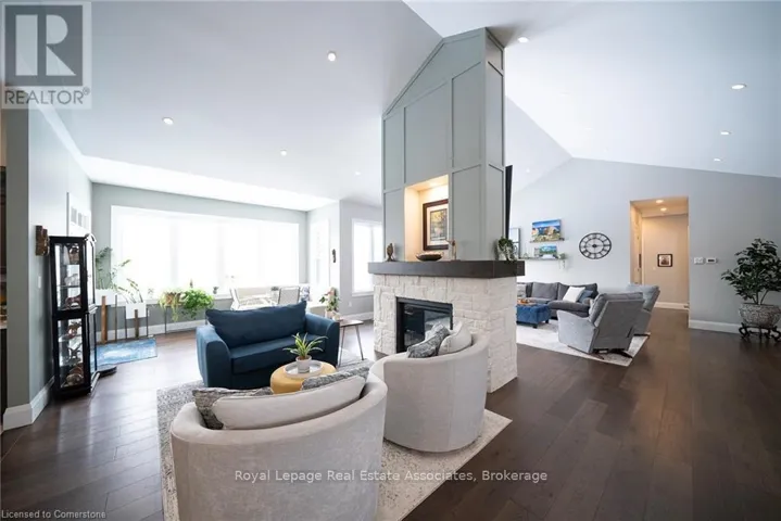 8 - 325 MCLEAN SCHOOL ROAD, Brant (South Dumfries), Ontario N0E1N0