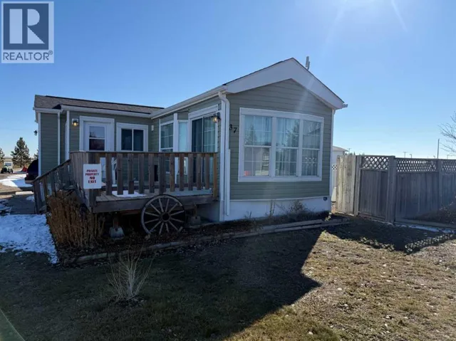 36 Roseglen Drive, Rosemary, Alberta T0J2W0