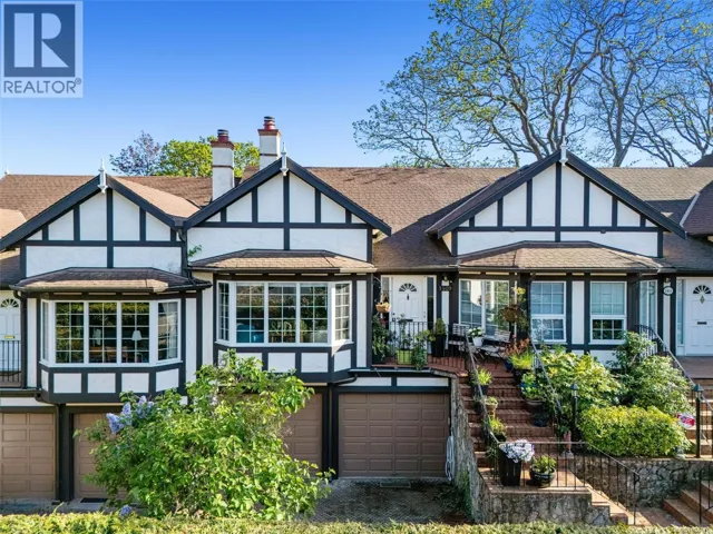 1409 Yale St, Oak Bay, British Columbia V8S5K6