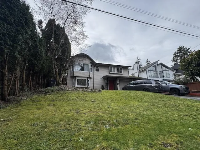 14686 ST. ANDREWS DRIVE, Surrey, British Columbia V3R5V4