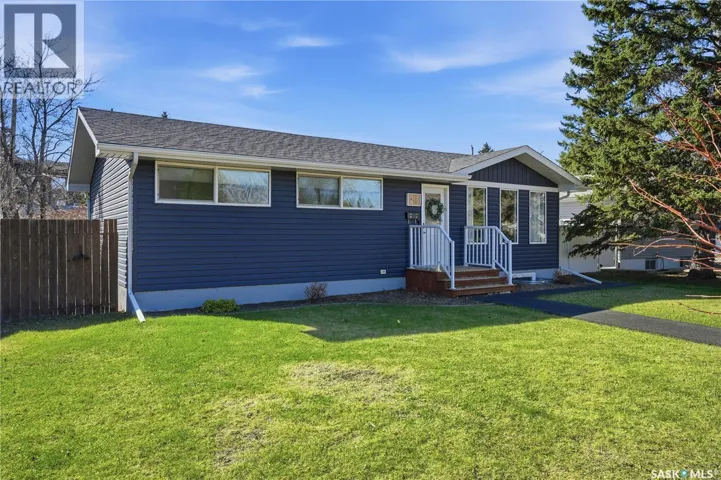 28 Oliver CRESCENT, Saskatoon, Saskatchewan S7H3C8