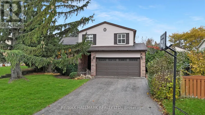 22 AVONDALE CRESCENT, Aurora (Aurora Village), Ontario L4G3P6