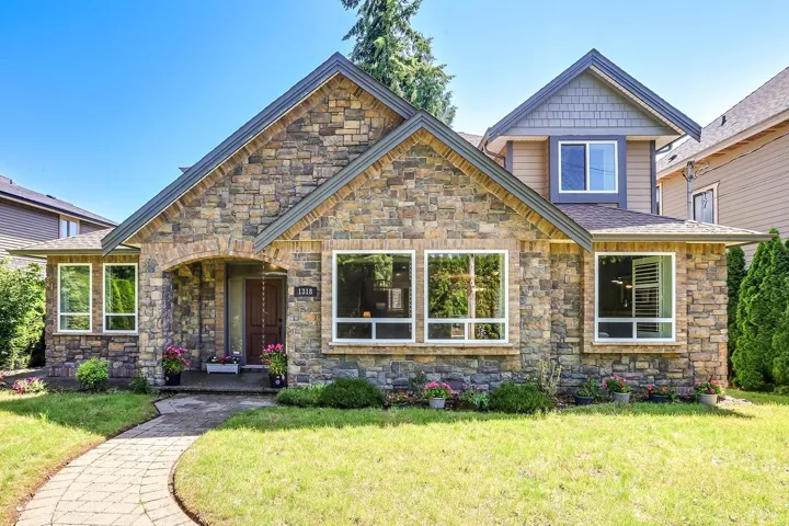 1318 160 STREET, Surrey, British Columbia V4A4W8