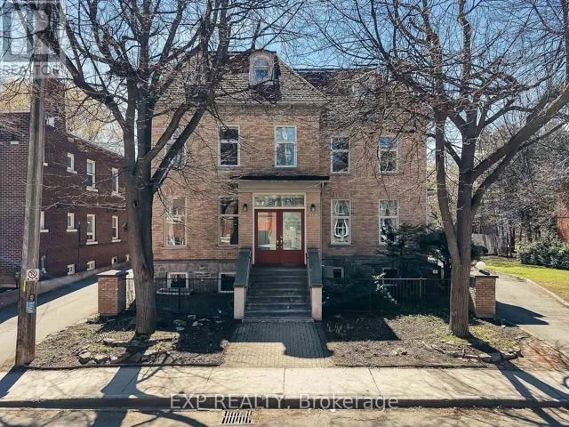 2 - 274 DALY AVENUE, Ottawa, Ontario K1N6G5