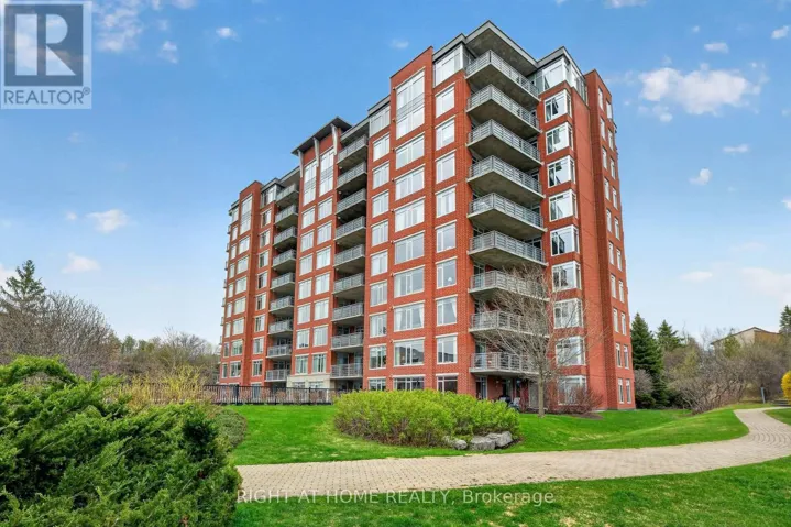 307 - 136 DARLINGTON PRIVATE, Ottawa, Ontario K1V0X6