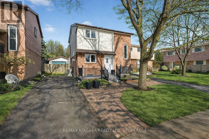 75 BERRISFIELD CRESCENT, Hamilton (Berrisfield), Ontario L8T4X1