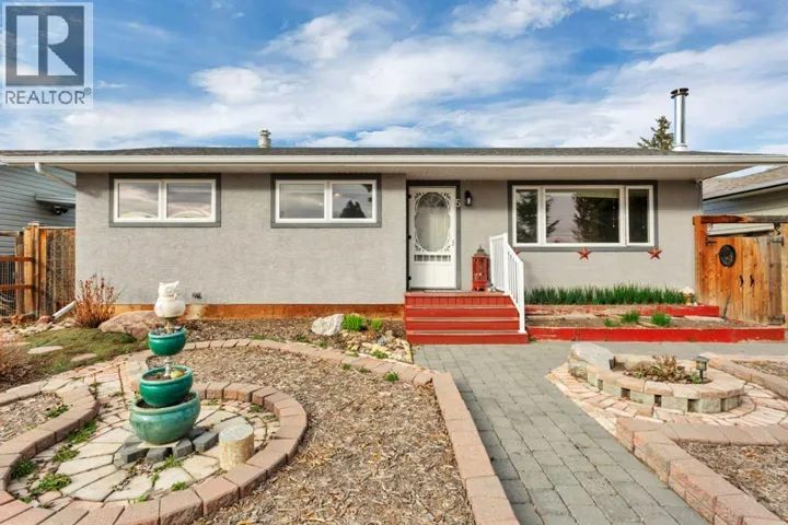 5 Freemont Close, Red Deer, Alberta T4N4Y5