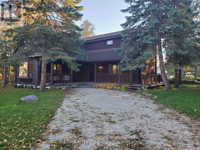 22 WOODCREST AVENUE, Collingwood, Ontario L9Y3Z1