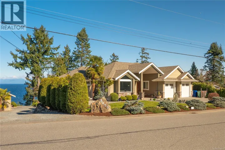 5450 Bayshore Dr, Nanaimo, British Columbia V9V1G9