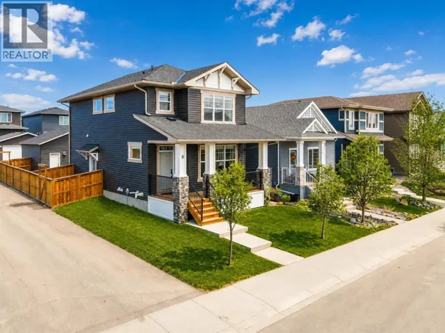 8 Bergamot Street, Okotoks, Alberta T1S5R9