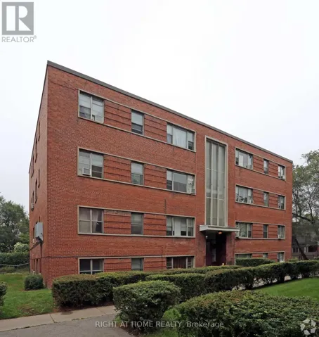1 - 151 STINSON STREET, Hamilton (Stinson), Ontario L8N1S7