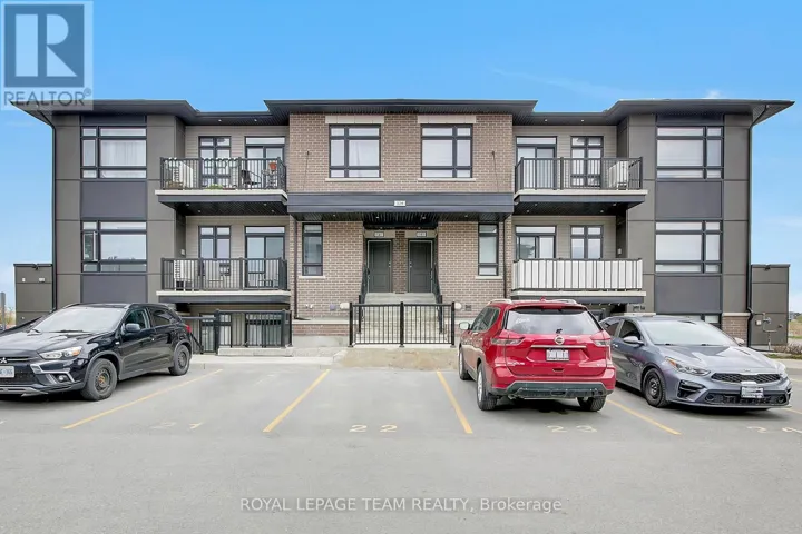 F - 320 TULUM CRESCENT, Ottawa, Ontario K2S0W1