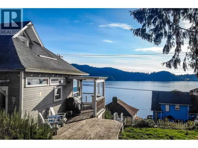 811 MARINE DRIVE, Gibsons, British Columbia V0N1V1