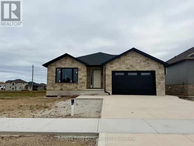 447 BURNSIDE STREET, Saugeen Shores, Ontario N0H2C3