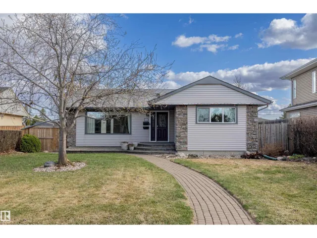 7927 71 AV NW, Edmonton, Alberta T6C0B1