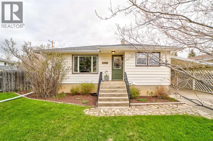 935 Kettles Street, Pincher Creek, Alberta T0K1W0