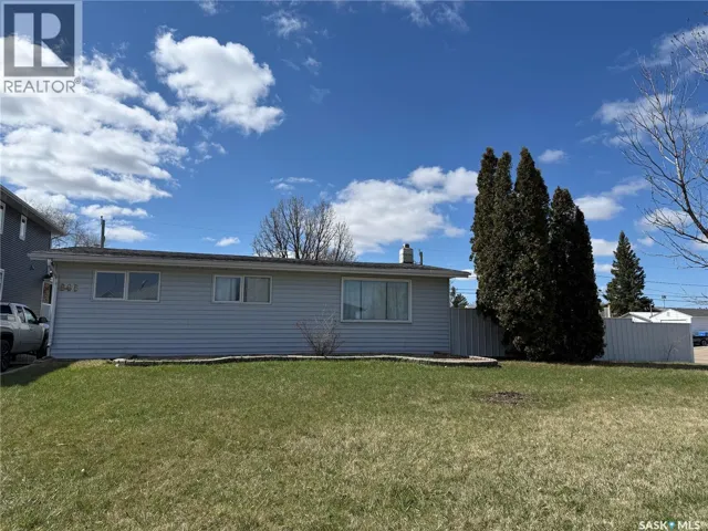 646 Albert STREET, Estevan, Saskatchewan S4A1R6