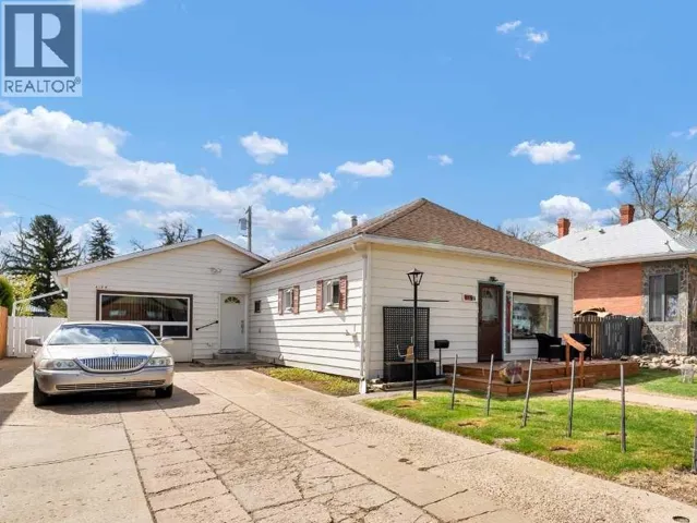 819B 3 Street SE, Medicine Hat, Alberta T1A0J4