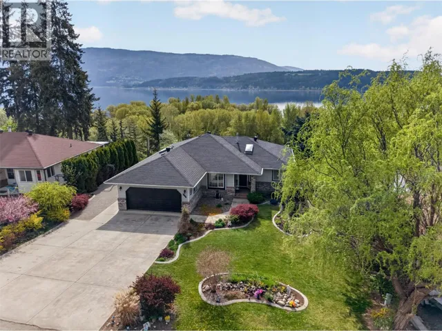 3714 Bastionview Road, Tappen, British Columbia V0E2X1