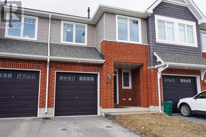1123 BARROW AVENUE, Kingston (East Gardiners Rd), Ontario K7M0G5