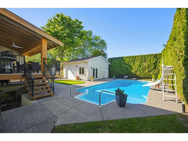 20595 97B AVENUE, Langley, British Columbia V1M2H5