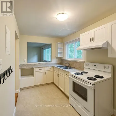 5 - 72 ST FRANCIS STREET, Ottawa, Ontario K1Y1W7