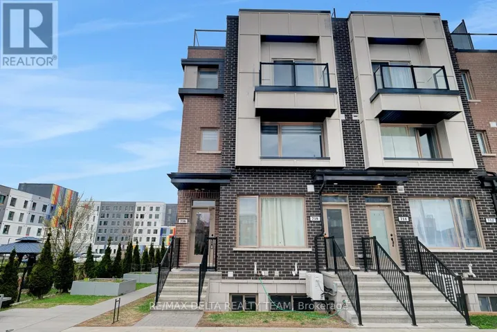 11 - 716 KIZIS PRIVATE, Ottawa, Ontario K1K5A8