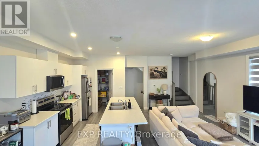 54 - 40 ZINFANDEL DRIVE, Hamilton (Winona), Ontario L8E0L1