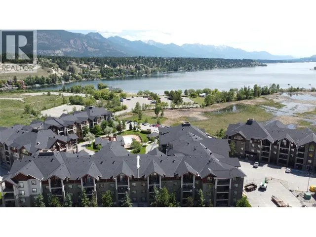 205 Third Avenue Unit# 3302, Invermere, British Columbia V0A1K4