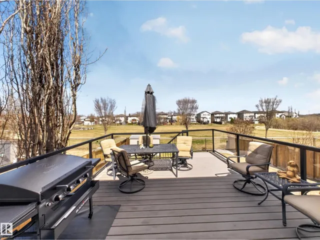 18 FOXBORO RU, Sherwood Park, Alberta T8A6M7