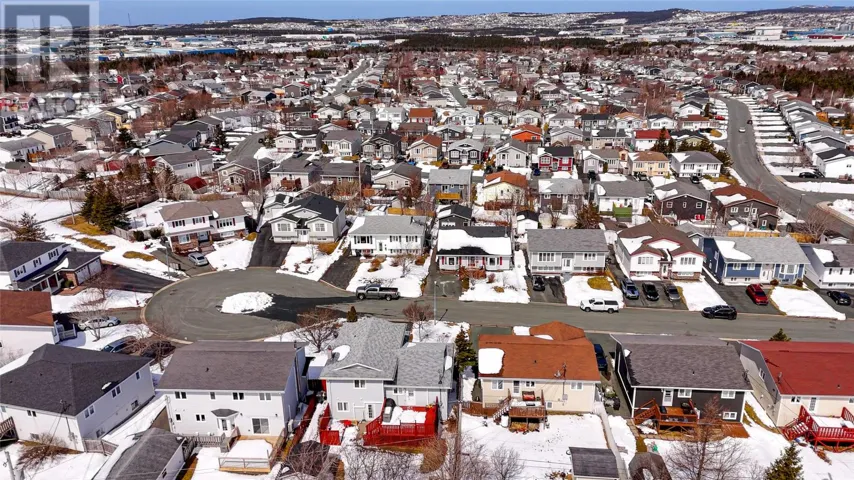 5 Trudeau Place, Mount Pearl, Newfoundland & Labrador A1N4H7