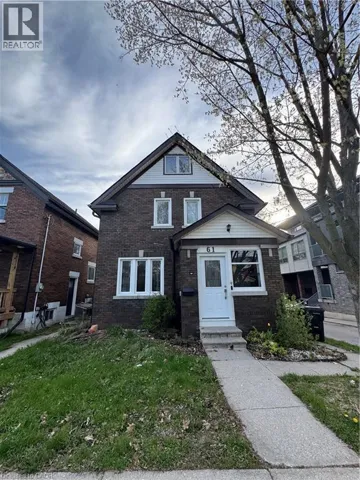 61 WATERLOO Drive, Kitchener, Ontario N2H3V1