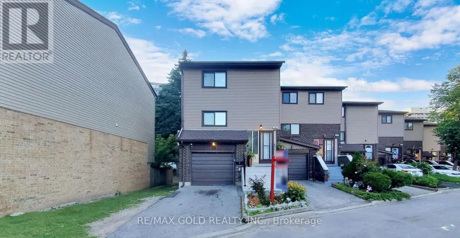 18 - 18 CARLETON PLACE, Brampton (Bramalea West Industrial), Ontario L6T3Z4
