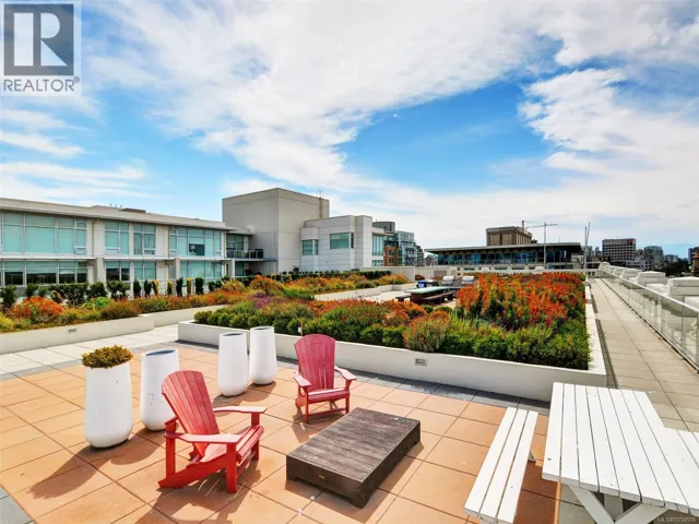 425 770 Fisgard St, Victoria, British Columbia V8W0B8