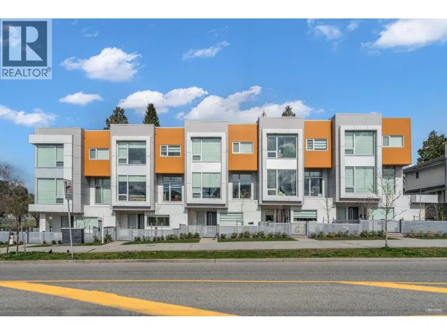 5605 RUMBLE STREET, Burnaby, British Columbia V5J2C3