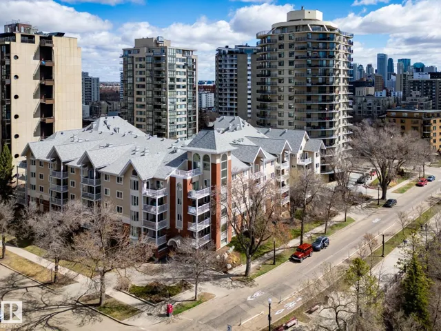 #205 11716 100 AV NW, Edmonton, Alberta T5K2G3