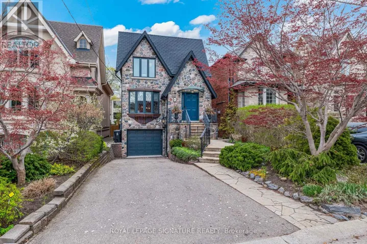 46 ESGORE DRIVE, Toronto (Bedford Park-Nortown), Ontario M5M3R4