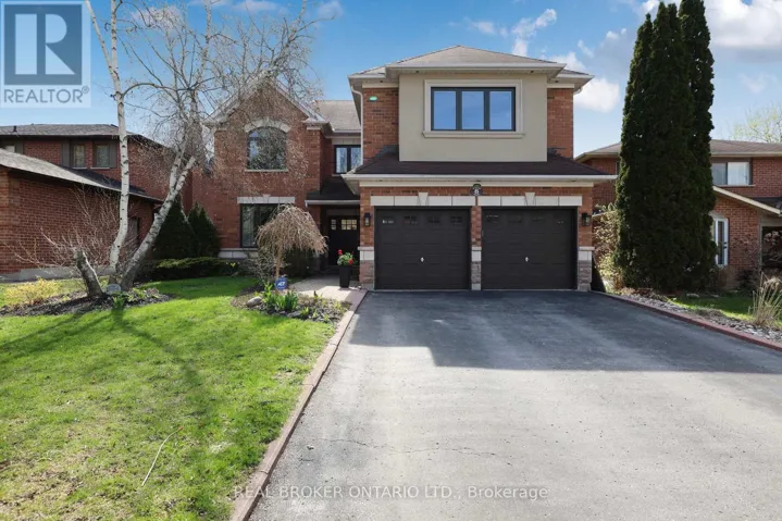 8 MCQUAID COURT, East Gwillimbury (Holland Landing), Ontario L9N1E8