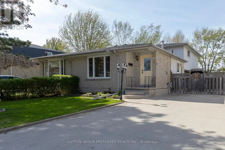 95 SCOTCHMERE CRESCENT, London South (South X), Ontario N6E1Z9