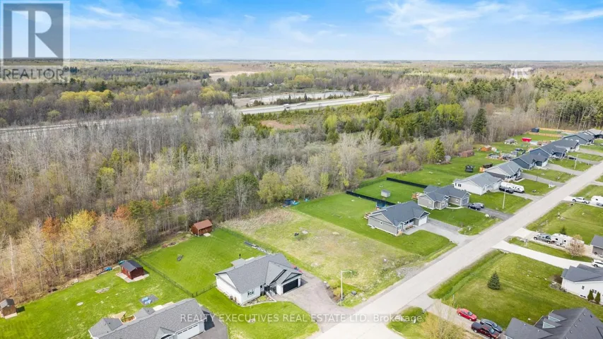8 ALBERT STREET, Edwardsburgh/Cardinal, Ontario K0E1T1